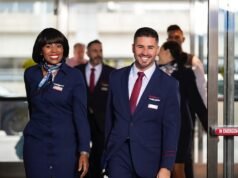 El Sindicato de Auxiliares de Vuelo de American Airlines vuelve a fijar su amenaza de huelga, pero todavía no dice lo que quiere