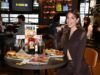 Los Buffalo Wild Wings utilizan a Hannah Berner y Amanda Batula para sus promociones de March Madness