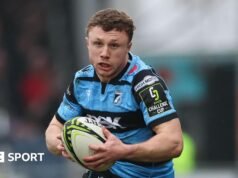 Tom Bowen: la selección sub-20 de Gales firma un nuevo contrato con Cardiff