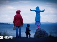 “Como una trampa de la que no puedes escapar”: Mujeres que se arrepienten de ser madres