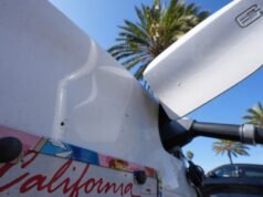 La administración Trump demanda a California por las emisiones de vehículos y las normas sobre gases de efecto invernadero