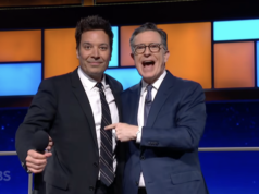 Jimmy Fallon le da una serenata a Stephen Colbert con una canción conmovedora y divertida