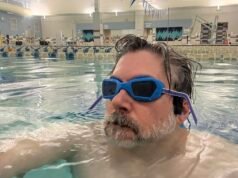 Pasé 2 semanas probando los H2O Audio Sonar 2 Pro y descubrí que son los auriculares perfectos para nadar.