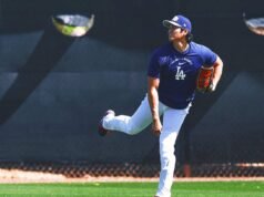 Shohei Ohtani lanzó 4 entradas en un juego de entrenamiento de primavera contra los Gigantes