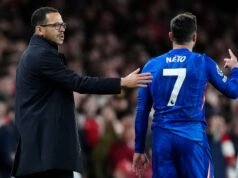 Chelsea: Gary Neville predice que Liam Rosenior y su equipo aún terminarán entre los 5 primeros a pesar de caer al sexto lugar tras la derrota ante el Arsenal | noticias de futbol