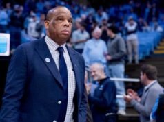 La salida de Hubert Davis en Carolina del Norte muestra que la escuela prioriza el futuro sobre la lealtad