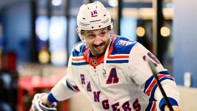 vincent-trocheck-rangers.jpg
