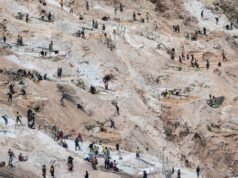 El colapso de una mina en el este del Congo deja 200 muertos, dicen las autoridades