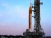 La NASA autoriza el lanzamiento del cohete lunar Artemis en abril con 4 astronautas después de las reparaciones