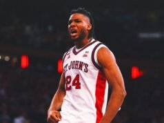 El delantero St. John’s Zuby Ejiofor ganó el premio al Mejor Jugador Defensivo del Este