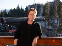 Tim Heidecker quiere hacer de Infowars el principal destino para la comedia transgénero