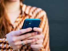 Se teme que la popular marca de dispositivos móviles cierre en el Reino Unido después de 22 AÑOS, ya que se revela una nueva ronda de salidas de personal