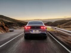 Mercedes-Benz Clase C Eléctrico | Desembalar la caja