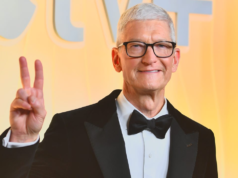 El CEO de Apple, Tim Cook, renuncia